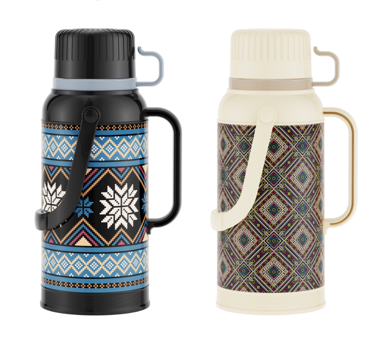 Water thermos with traditional engravings 